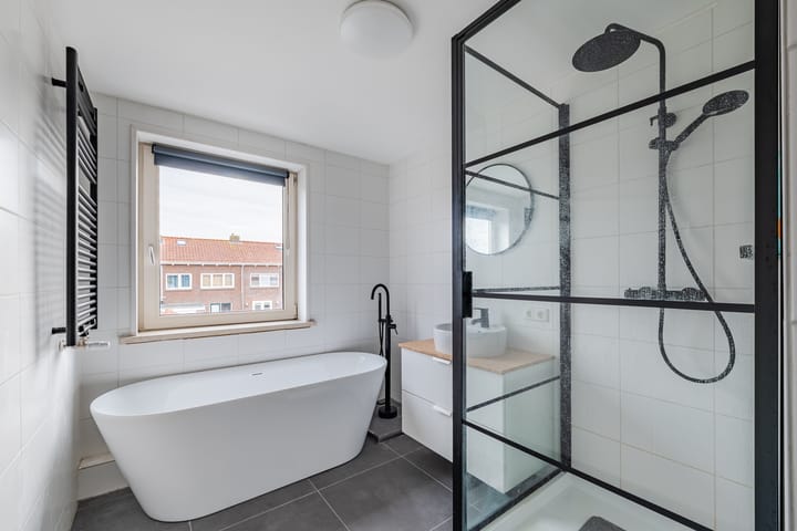 Photo 37 of Worp Tjaardastraat 121