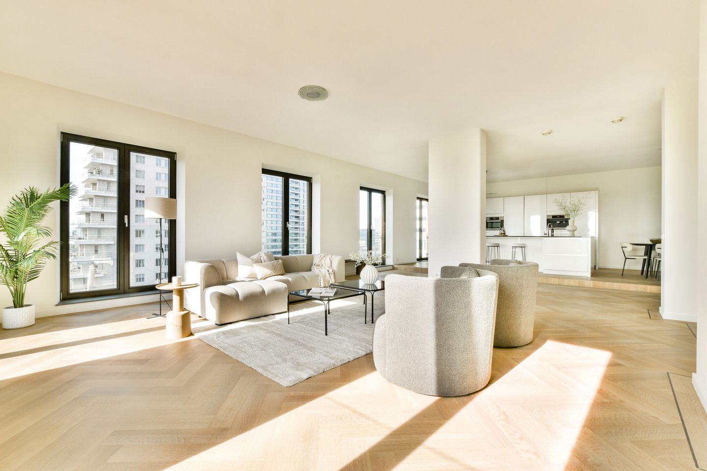 Foto 4 van Gustav Mahlerplein 203