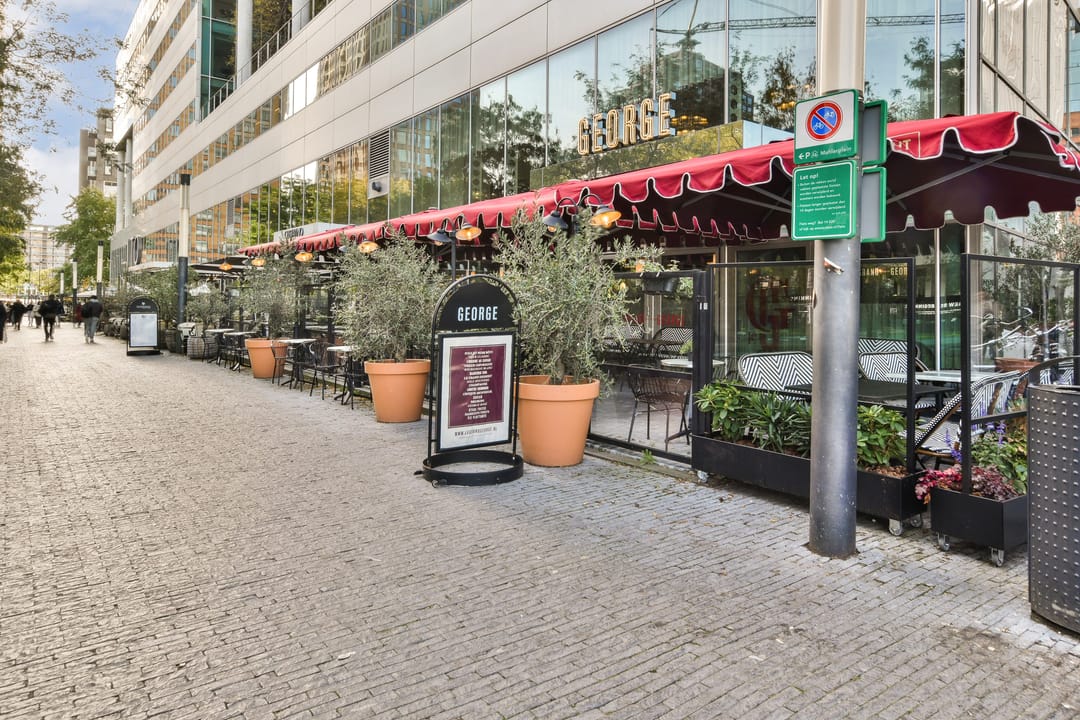 Foto 38 van Gustav Mahlerplein 203