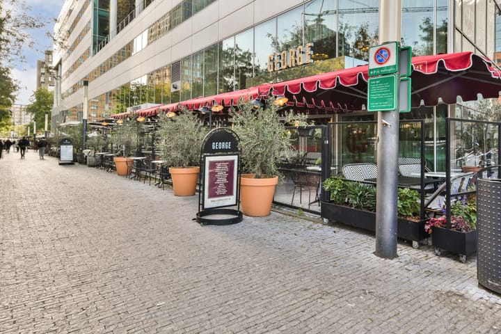 Foto 38 van Gustav Mahlerplein 203