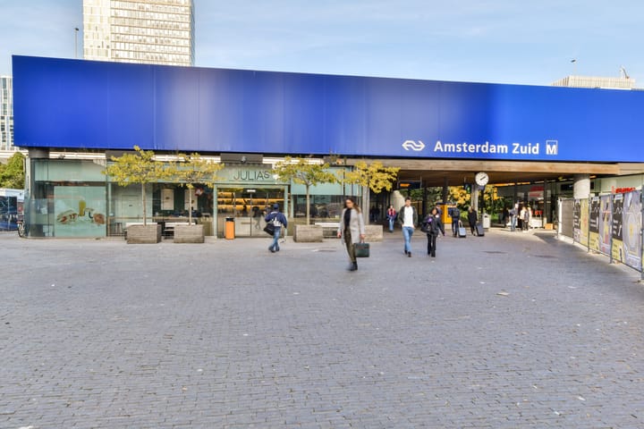 Foto 39 van Gustav Mahlerplein 203