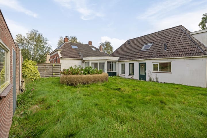 Photo 38 of Hoofdstraat 52