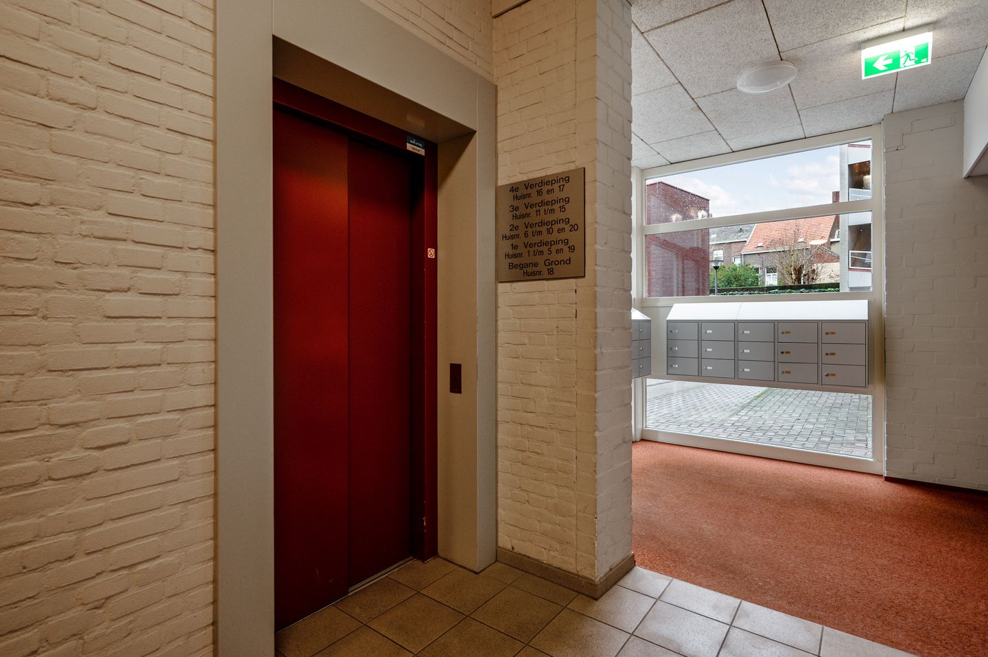 Foto 5 van Achter de Steenen Trappen 4