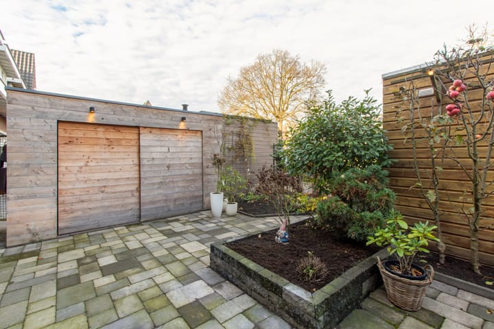 Foto 43 van Agnes Huijnstraat 20