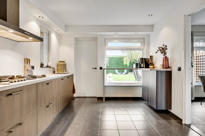 Photo 12 of Sint Willibrordusstraat 20