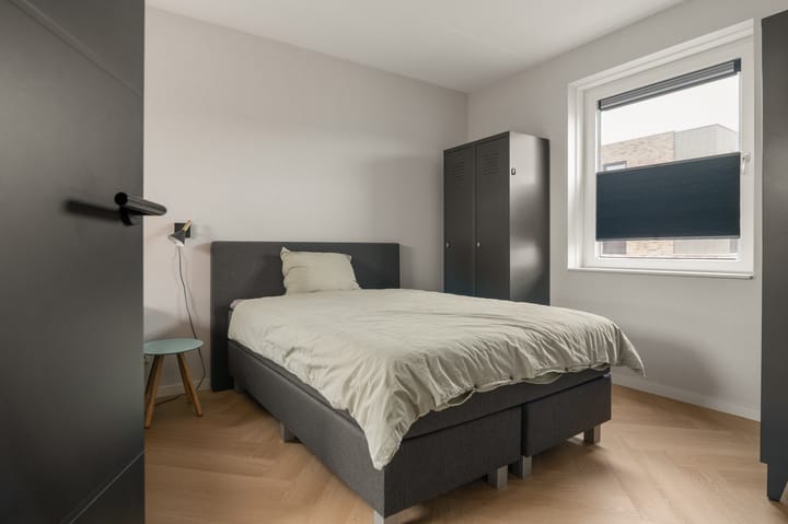 Photo 37 of Anne Vondelinglaan 15