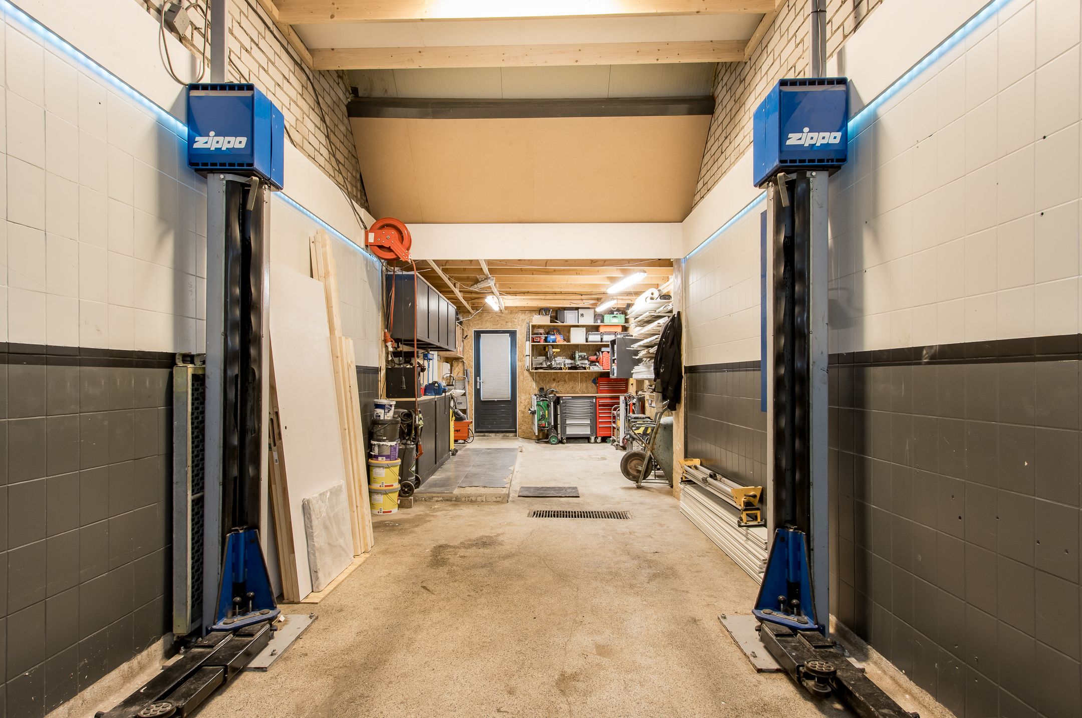 Foto 24 van Graaf Ansfriedstraat 1-A