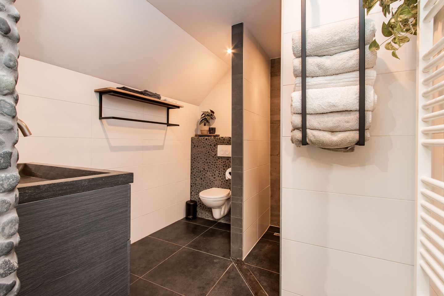 Foto 40 van Graaf Ansfriedstraat 1-A