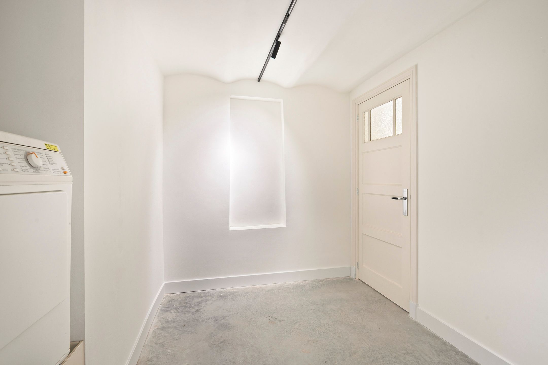 Photo 33 of Sonsbeeksingel 67