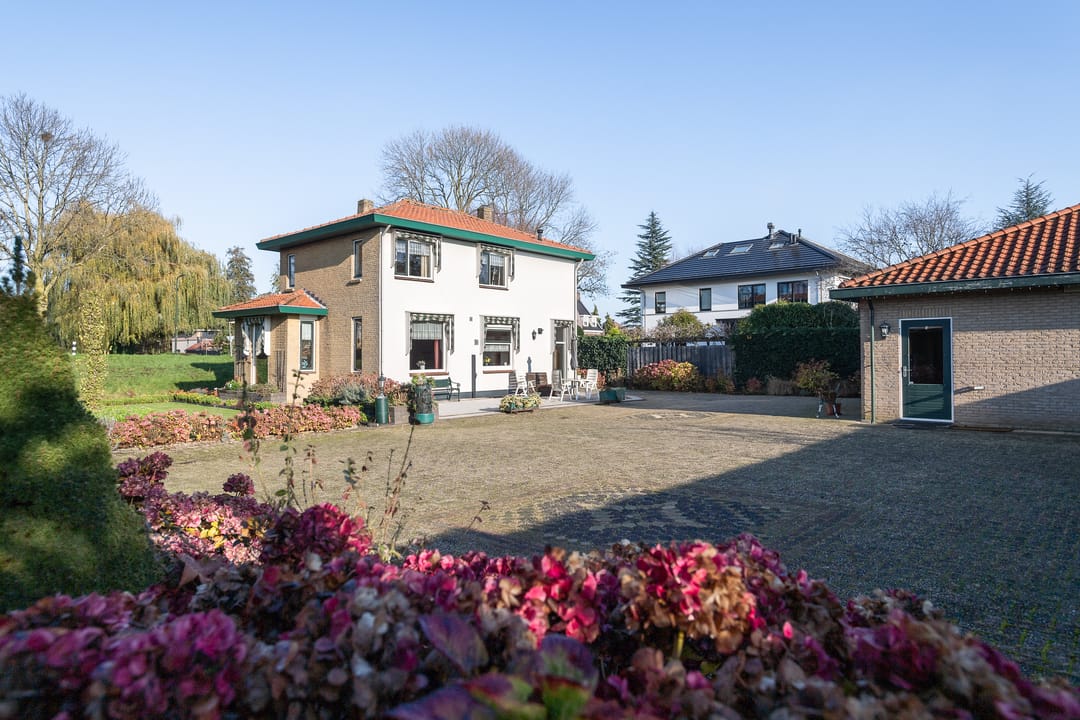 Photo 31 of Voordijk 257