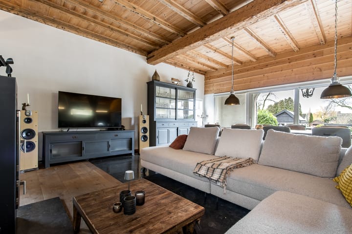 Photo 9 of Koningin Emmastraat 4