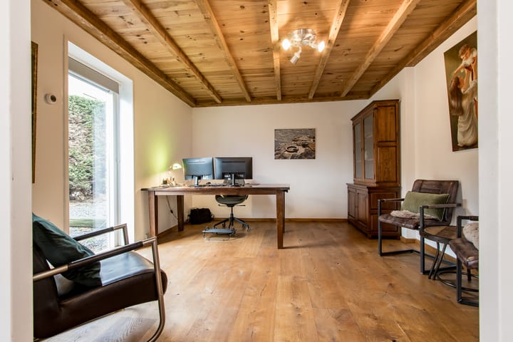 Photo 18 of Koningin Emmastraat 4