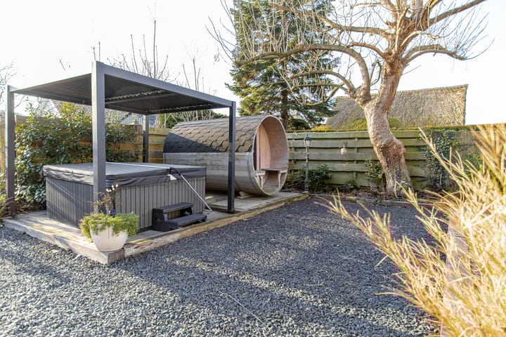 Photo 63 of Koningin Emmastraat 4