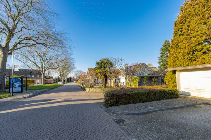 Photo 69 of Koningin Emmastraat 4