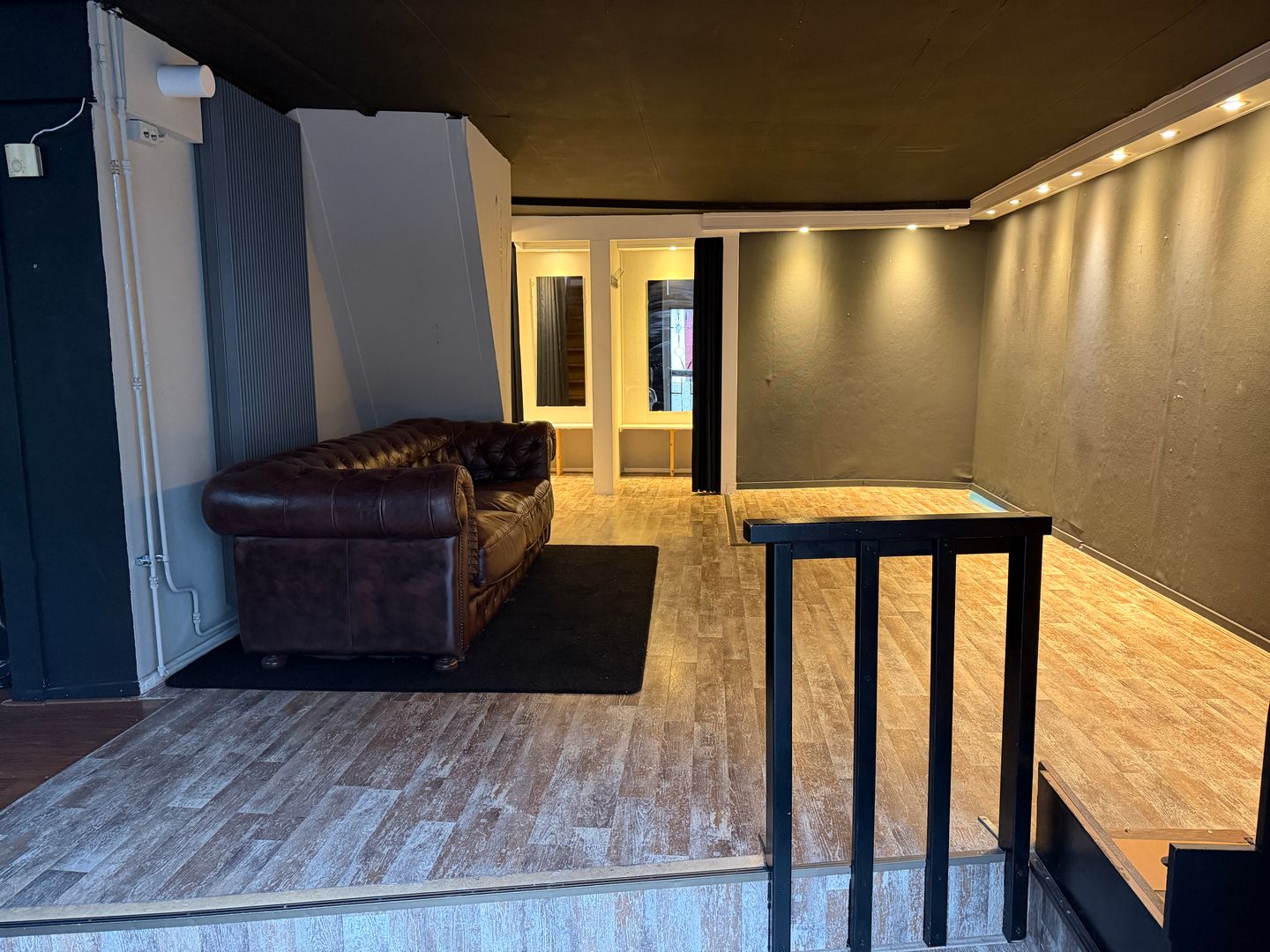 View photo 3 of Nieuwlandstraat 6