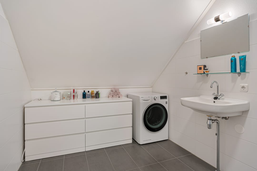 Photo 43 of Van der Venstraat 3