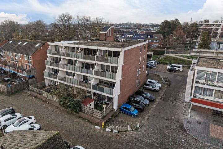 Foto 28 van H.M. van Randwijkhove 107