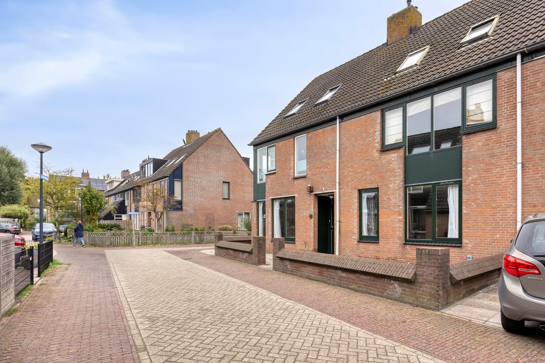 Foto 8 van Sjahrirstraat 5