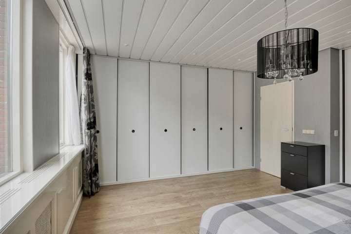 Photo 22 of Sjahrirstraat 5