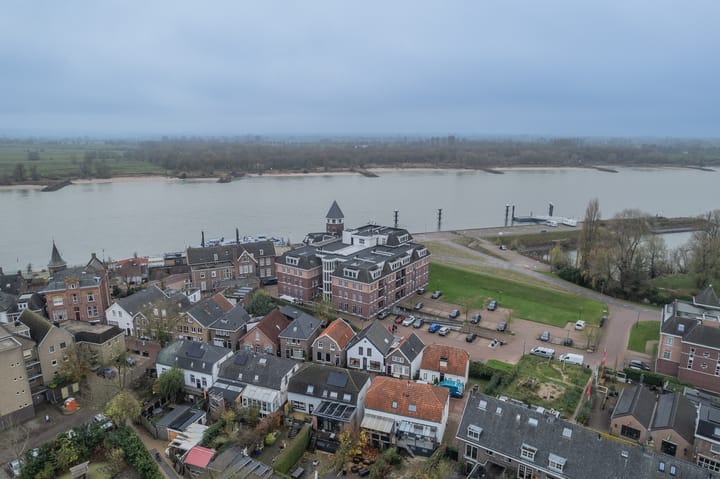 Photo 63 of Tolstraat 26