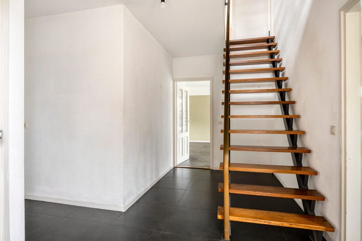 Photo 22 of Alberthus Risaeusstraat 8-A