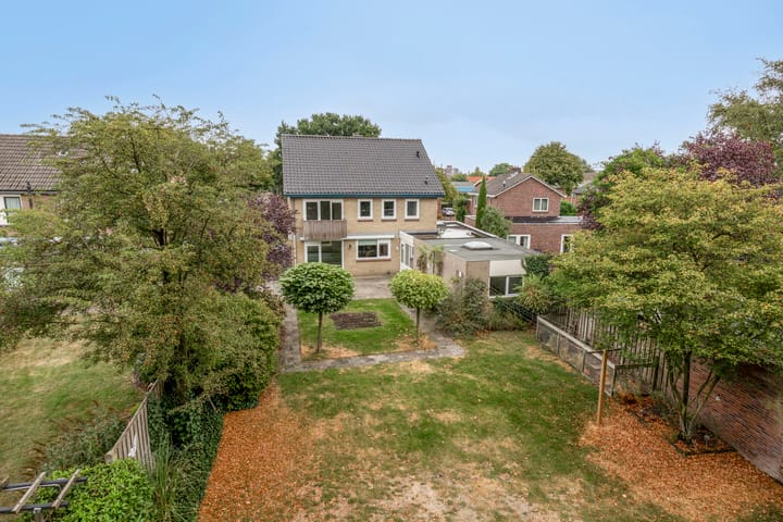 Photo 38 of Alberthus Risaeusstraat 8-A