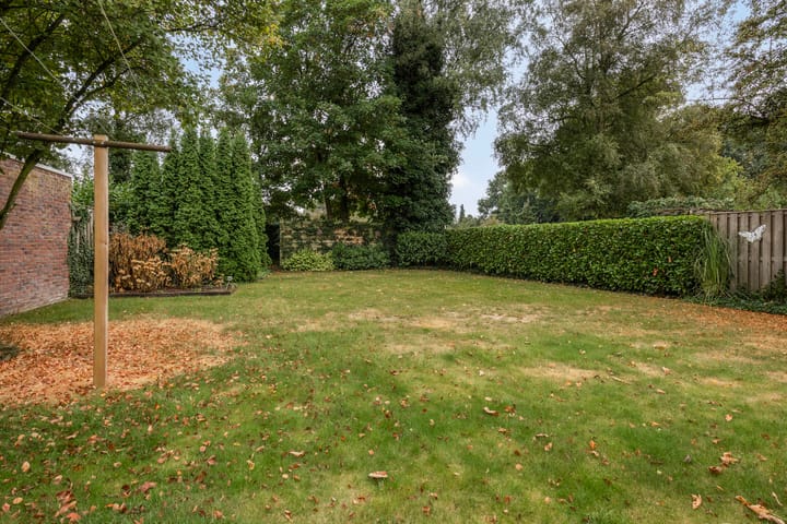 Photo 40 of Alberthus Risaeusstraat 8-A