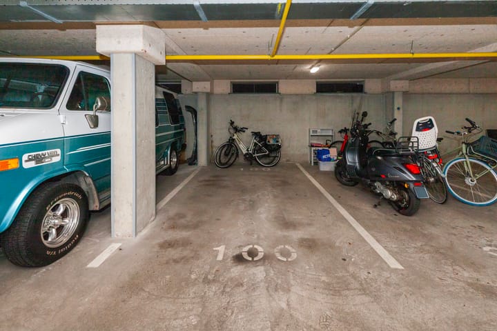 Foto 19 van Mattenbiesstraat 100