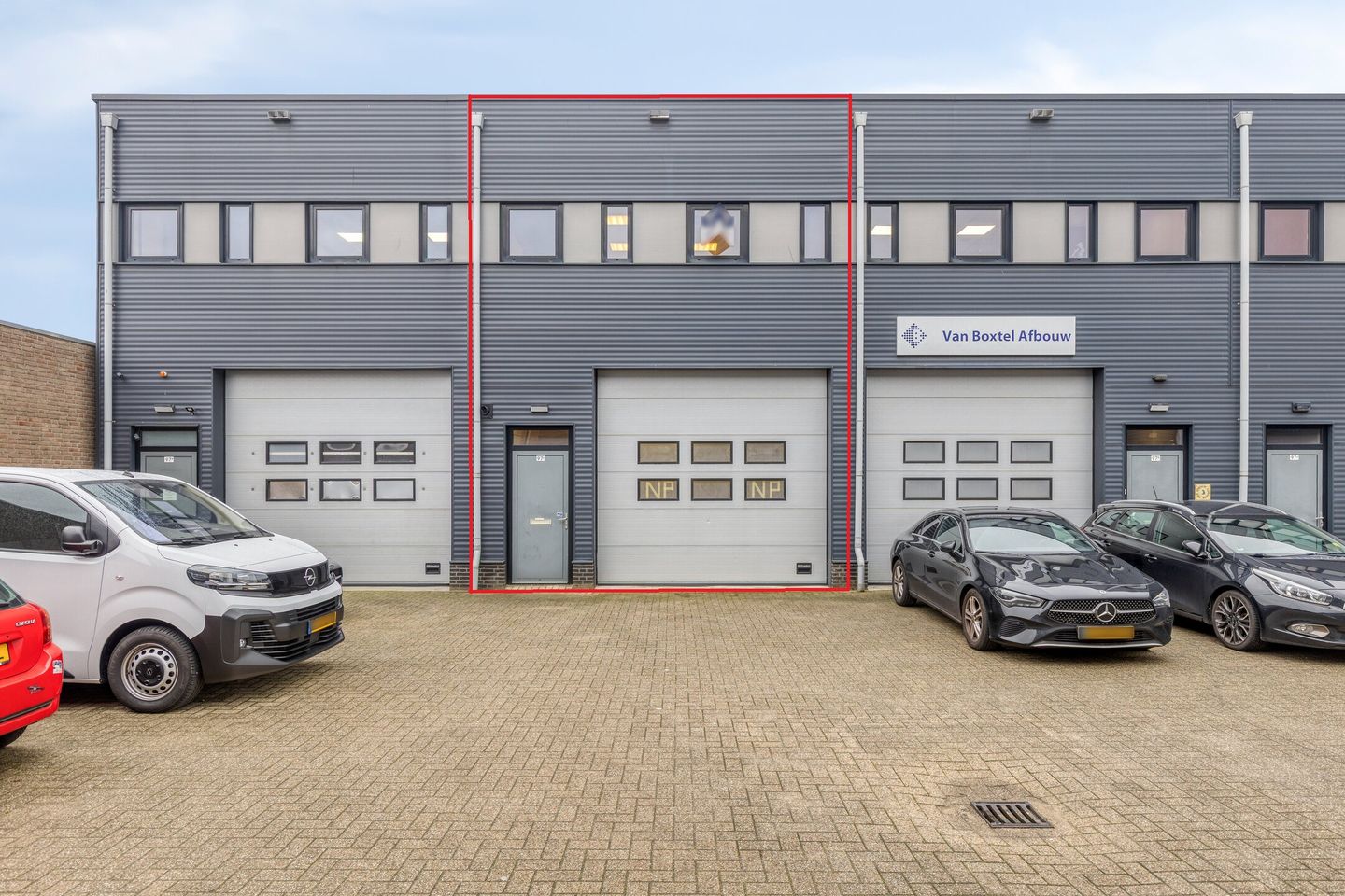 View photo 1 of Landweerstraat-Zuid 97-L