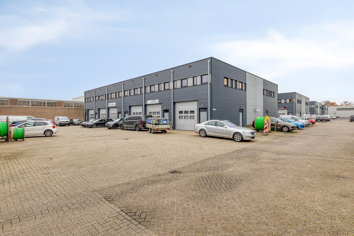 View photo 3 of Landweerstraat-Zuid 97-L