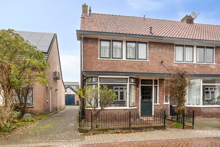 Photo 5 of Rozenstraat 40