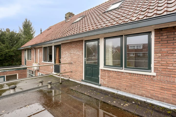 Photo 37 of Rozenstraat 40