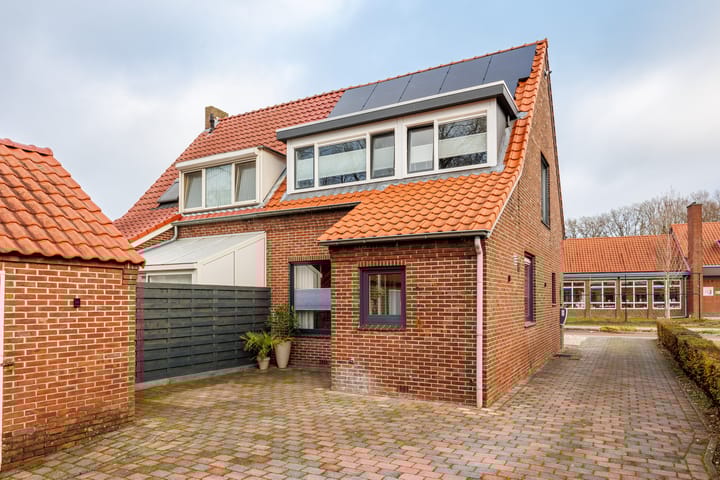 Foto 31 van Schoolstraat 11