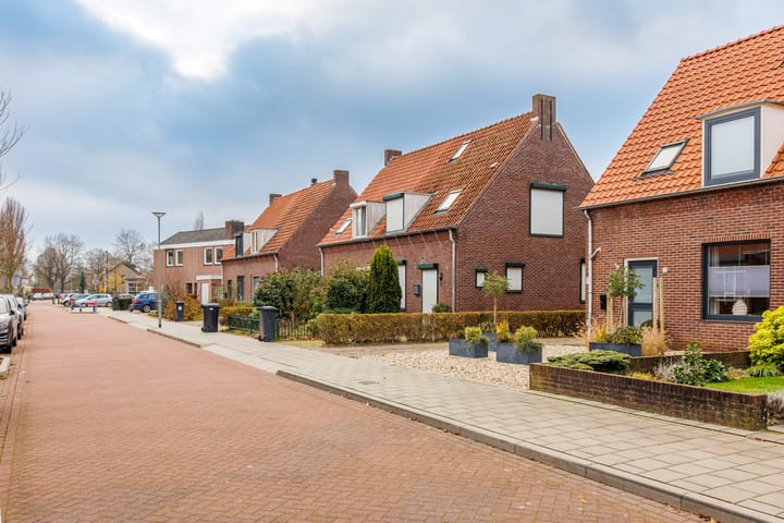 Foto 45 van Schoolstraat 11