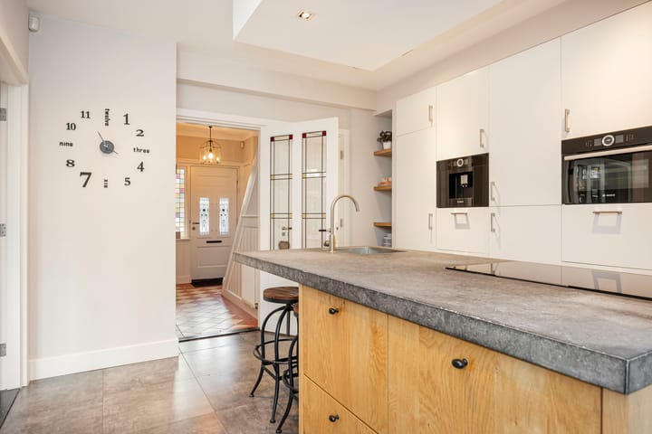 Photo 17 of Dr. A. Kuyperstraat 20