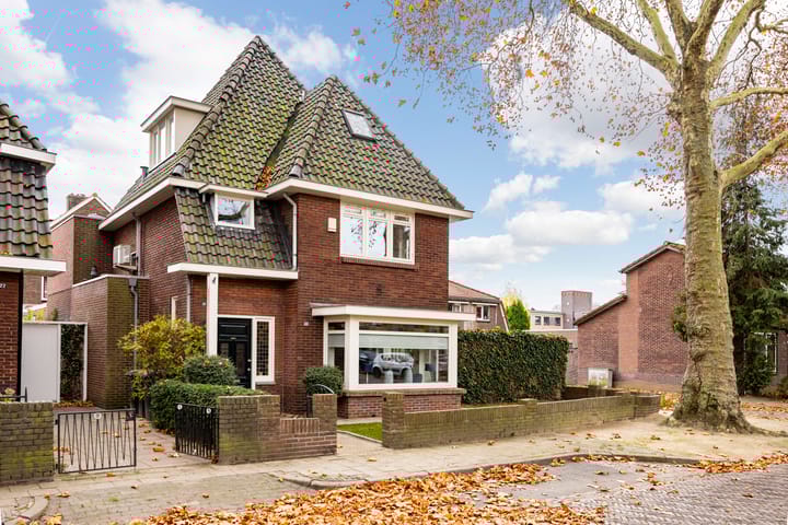 Photo 48 of Dr. A. Kuyperstraat 20