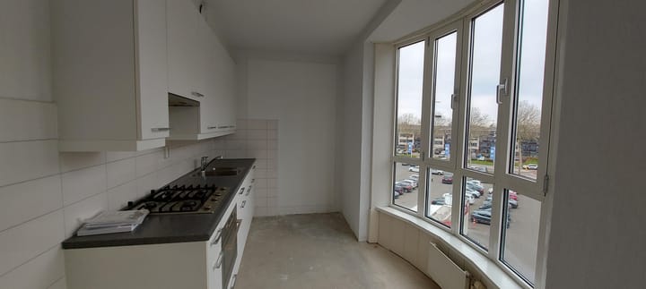 Photo 16 of Van Eesterenplein 47