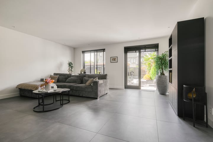 Photo 2 of Bennebroekerweg 874