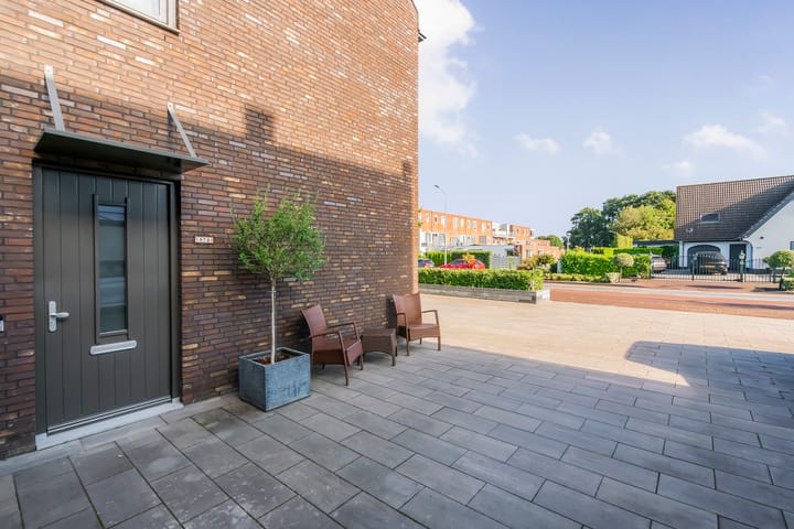 Photo 48 of Bennebroekerweg 874