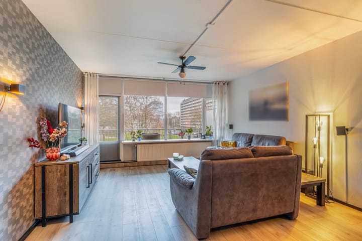 Foto 3 van Bachplein 344