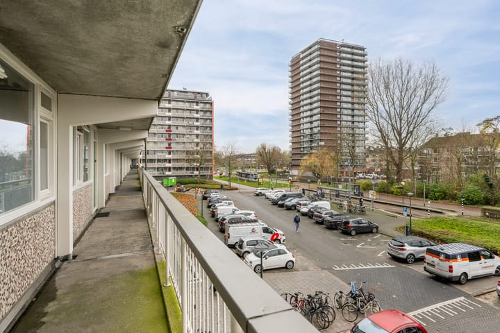 Foto 28 van Bachplein 344