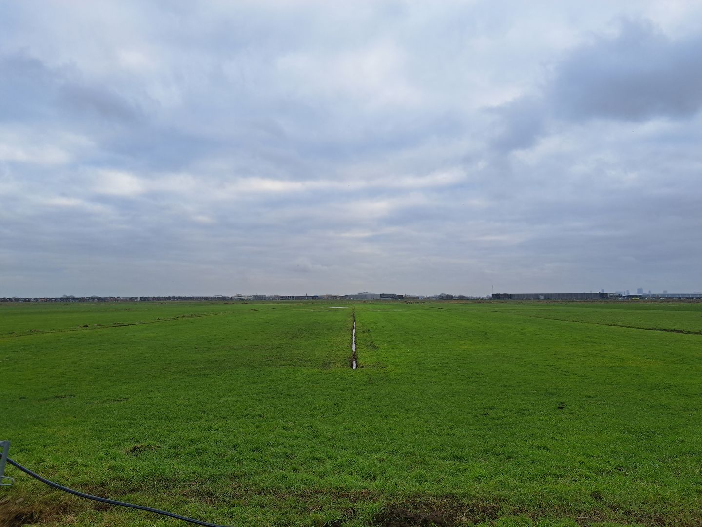 View photo 3 of Onderweg