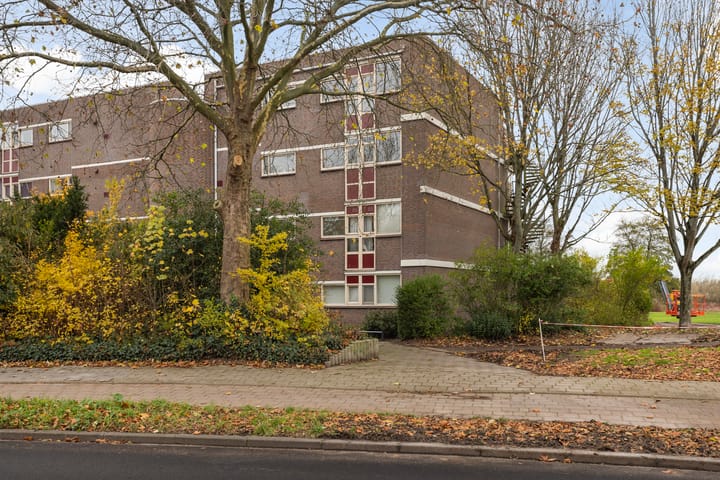 Photo 8 of Dr. Albert Schweitzerdreef 383