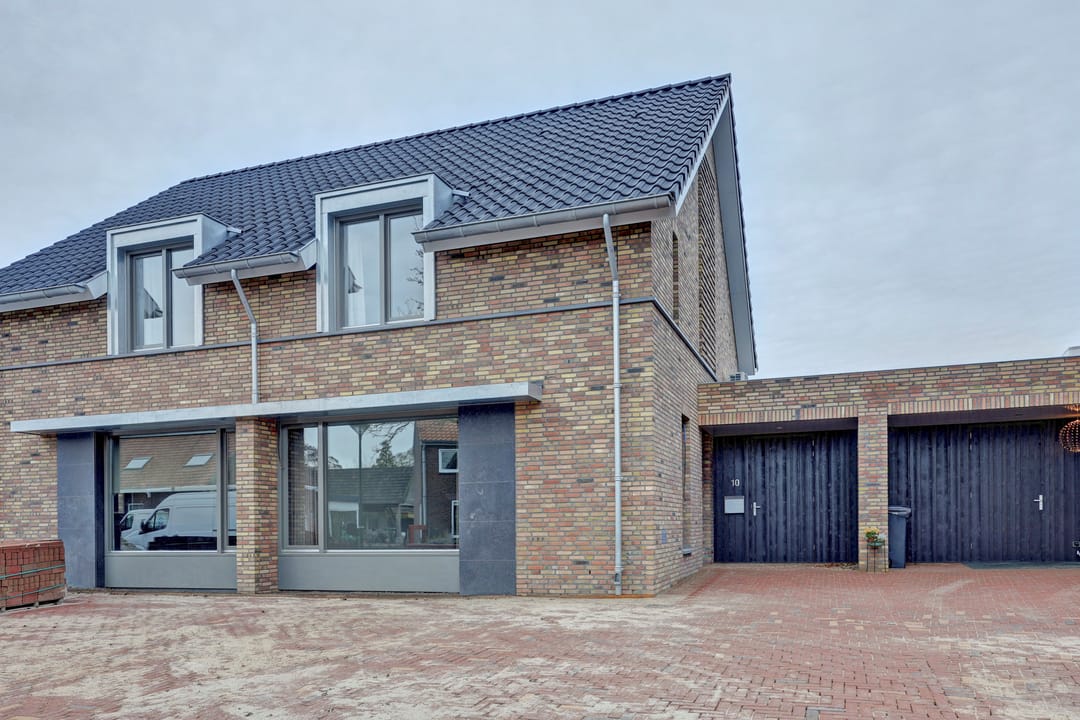 Foto 1 van Schoorstraat 10