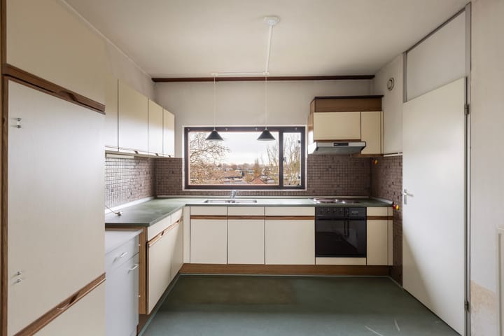 Photo 30 of Dr. Albert Schweitzerdreef 383