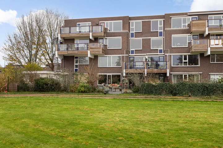 Photo 50 of Dr. Albert Schweitzerdreef 383