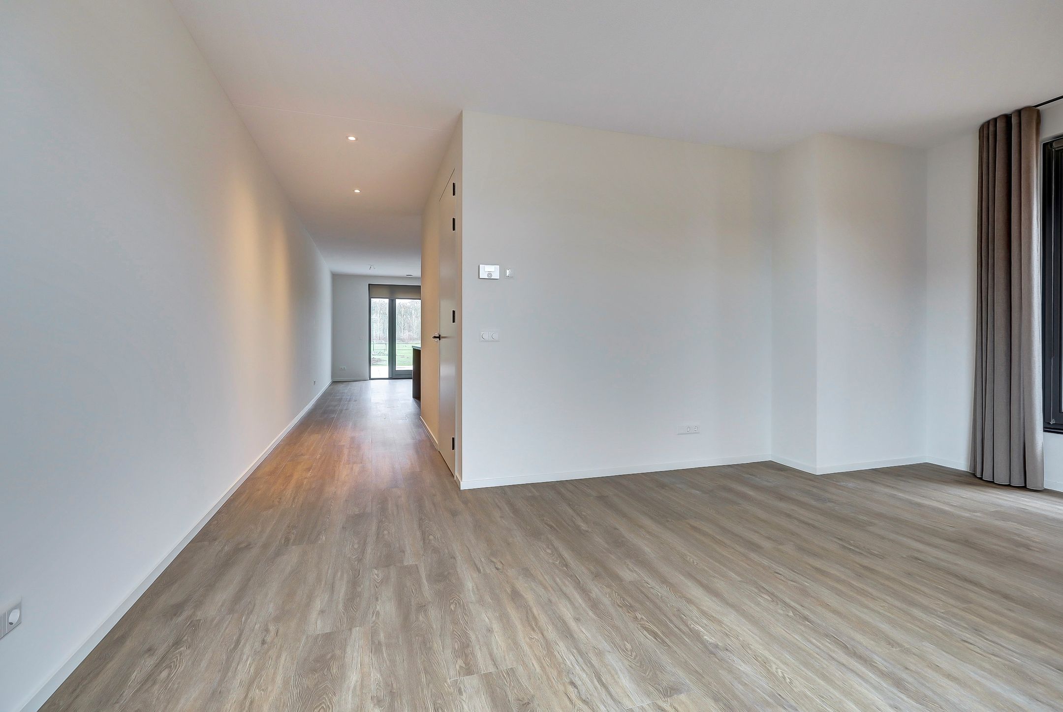 Foto 15 van Schoorstraat 10