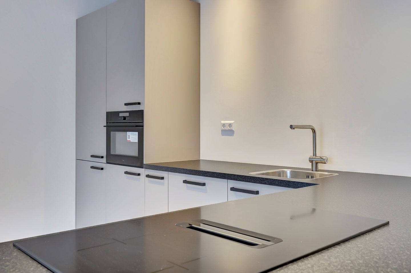 Foto 20 van Schoorstraat 10