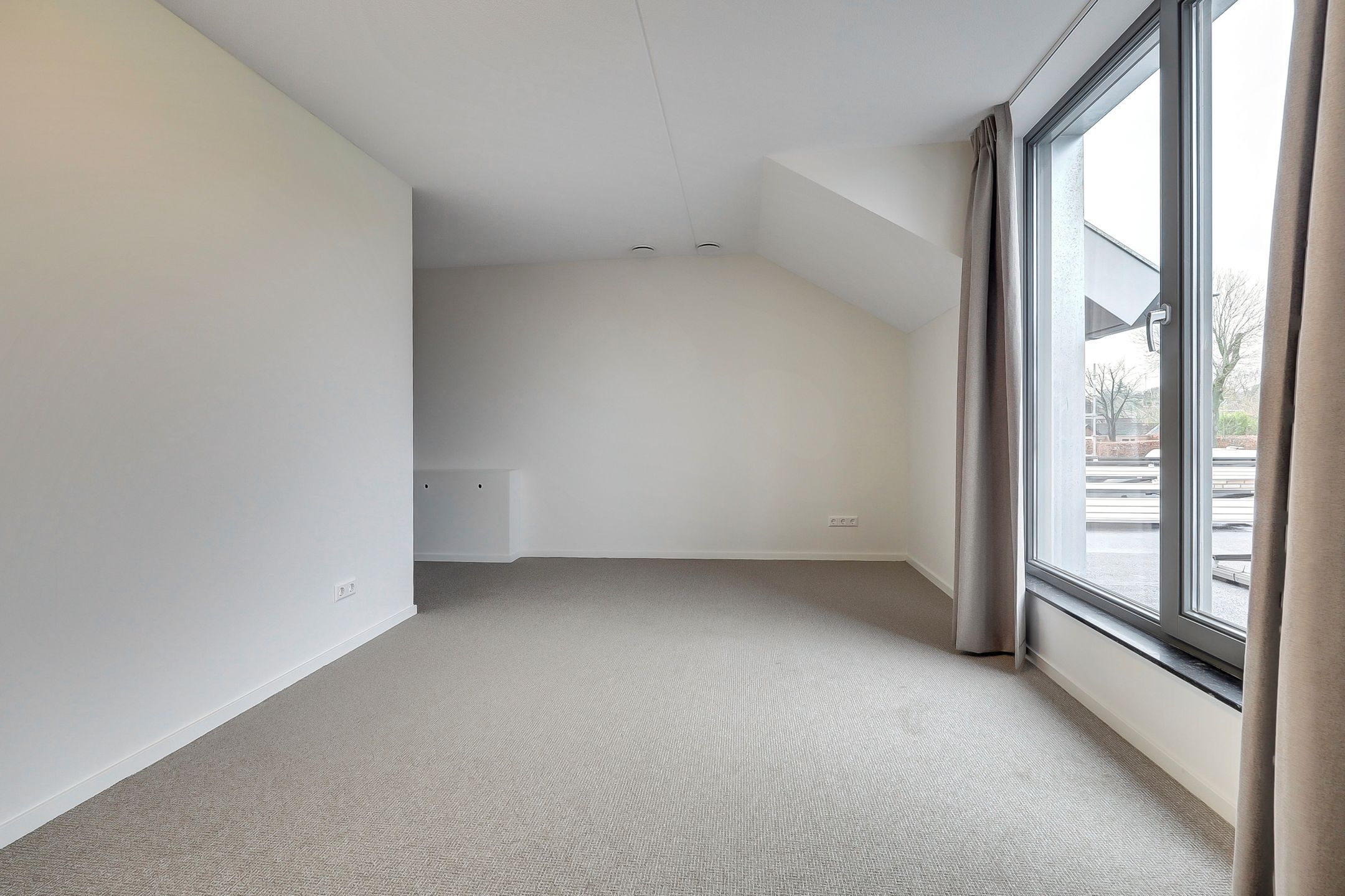 Foto 27 van Schoorstraat 10