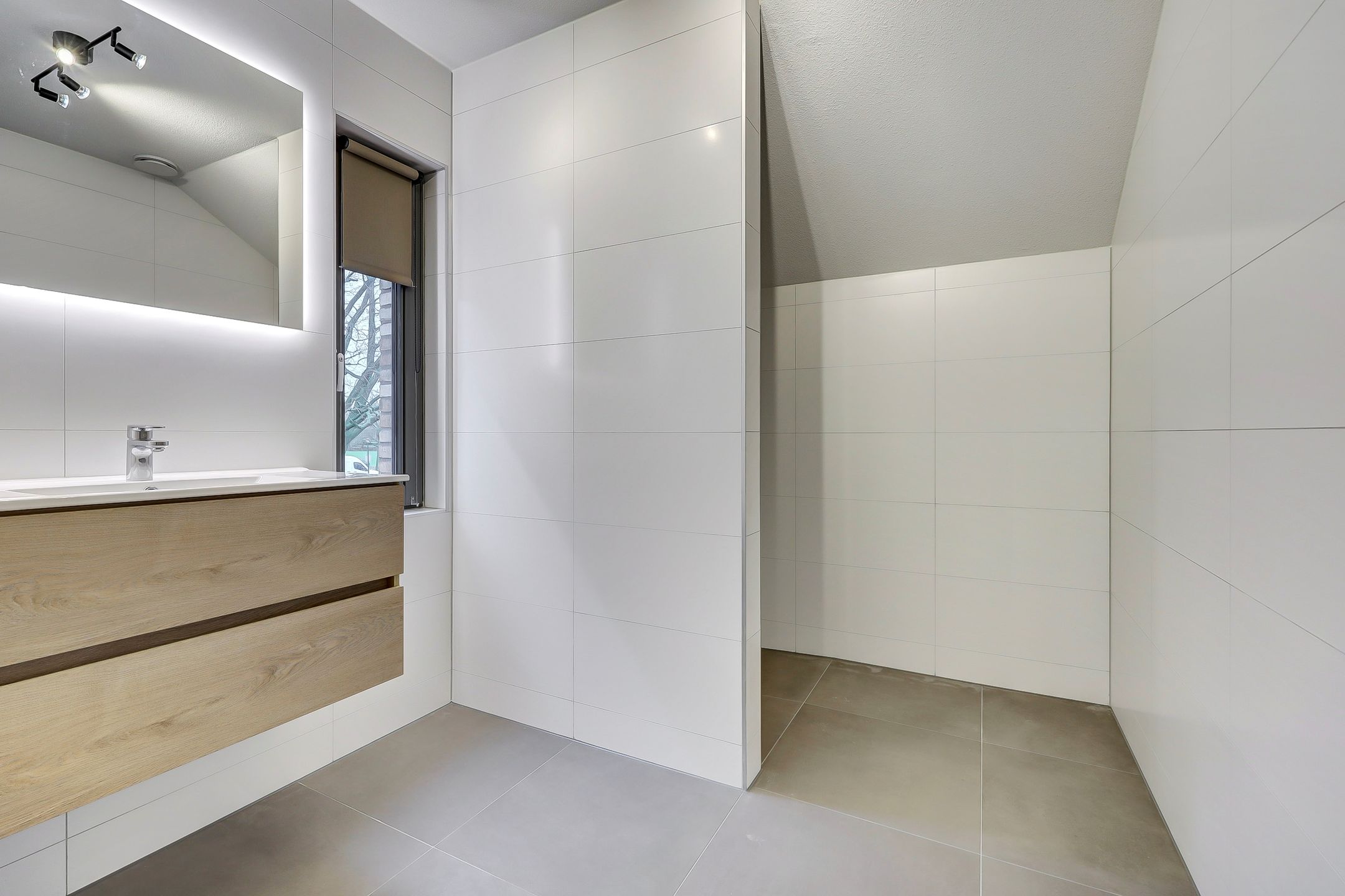 Foto 33 van Schoorstraat 10